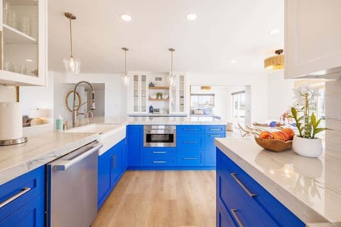 Featuring a full set of new stainless steel appliances.