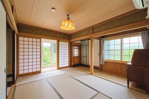 Comfort House, Non Smoking, Patio | Iron/ironing board, free WiFi, bed sheets