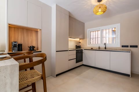 The kitchen comes with dishwasher, oven, fridge, freezer, coffee, kettle, blender, toaster etc.