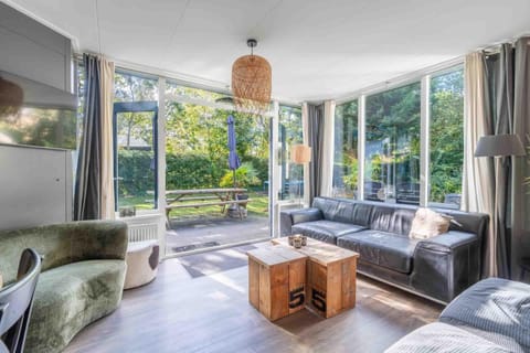 Bungalow | Living room