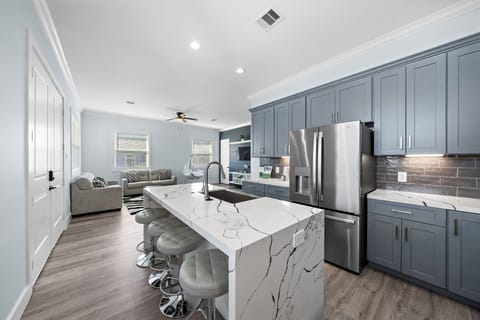House (3 Bedrooms) | Property amenity