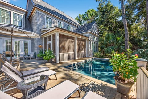 Welcome to 595 Piping Plover!