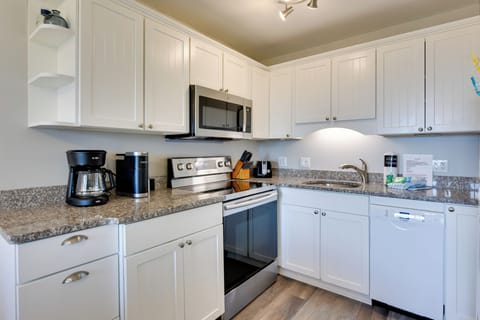 Kitchen | Dishwasher | Drip Coffee Maker & Keurig