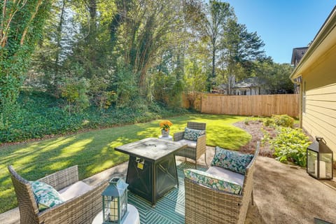 Kennesaw Vacation Rental | 3BR | 2BA | 1,545 Sq Ft | Step-Free Entry