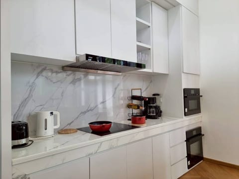 Luxury Villa, Mountain View | Private kitchen | Highchair