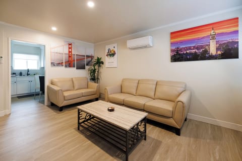 Welcome to our luxury home to begin your awesome vacation! 