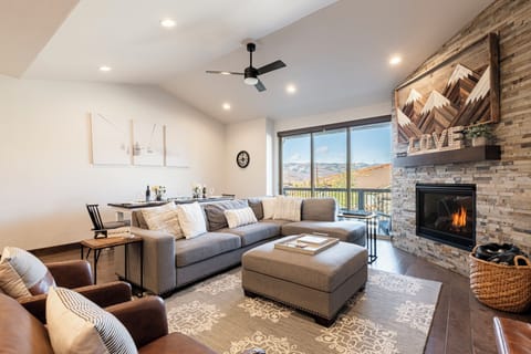 2nd/Main level living room with a view