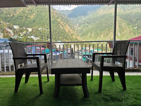 Deluxe Room, Mountain View | View from room