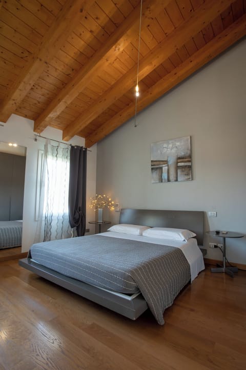 Triple Room, 1 Bedroom, Private Bathroom, Garden View | Down comforters, pillowtop beds, individually decorated