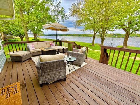 Back deck epic river views