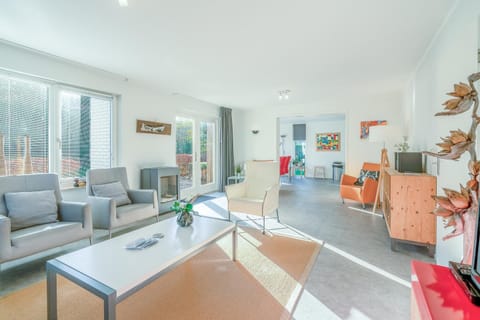 House | Living room