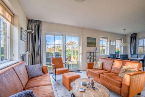 House | Living room