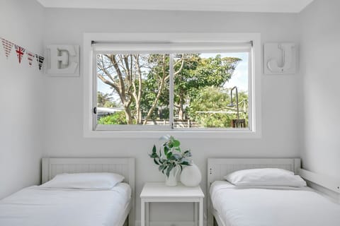 Apartment | 3 bedrooms, iron/ironing board, bed sheets
