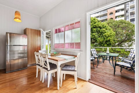 Apartment | Dining