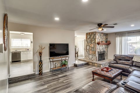 Las Vegas Vacation Rental | 4BR | 2BA | 2,100 Sq Ft | 2 Steps Required