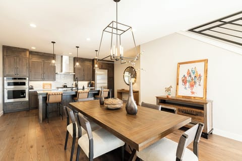 Kitchen and dining area for gatherings