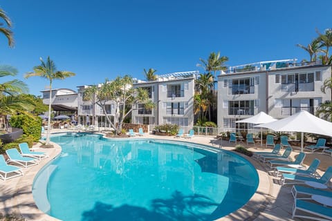 Heated pool
