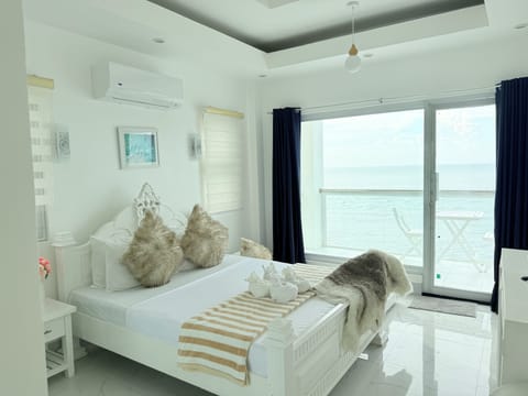 Penthouse | Desk, soundproofing, WiFi (free), bed sheets