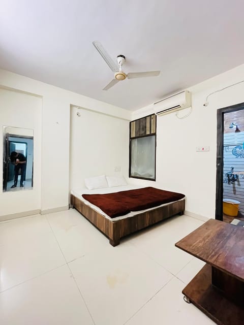Deluxe Double Room, City View | WiFi (free), bed sheets