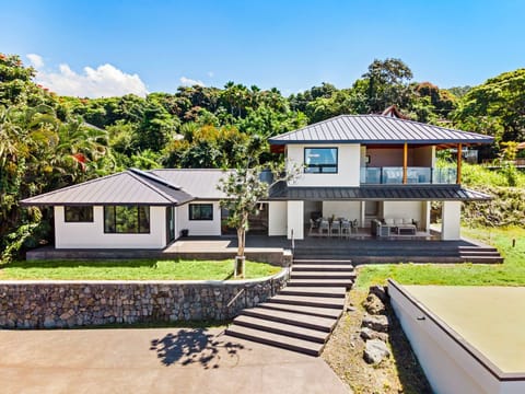 Brand new build with fantastic ocean views
