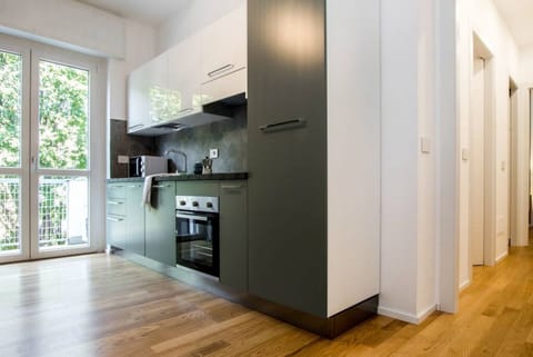 Apartment, 3 Bedrooms | Private kitchen | Espresso maker, electric kettle