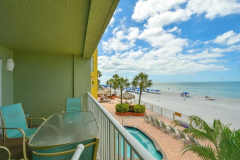 1 JCResortsRamSea106Balcony4NRedingtonBeach-11