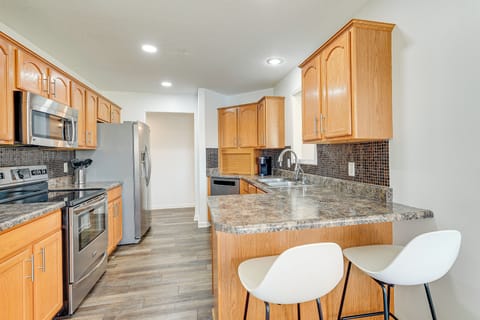 Kitchen | Cooking Basics | Drip & Keurig Coffee Makers