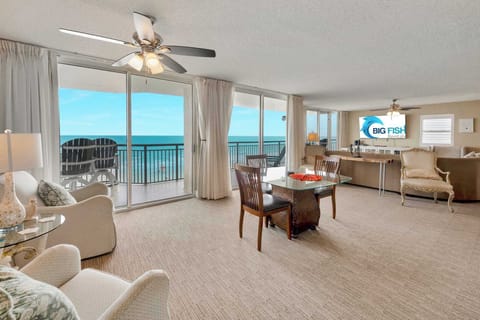 Stylish Living Room w/ Amazing Views 🌊✨

