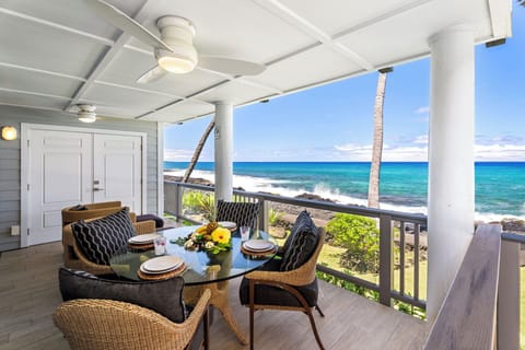 Condo, Multiple Beds, Lanai, Ocean View (Hale Kai O Kona 6) | Outdoor dining