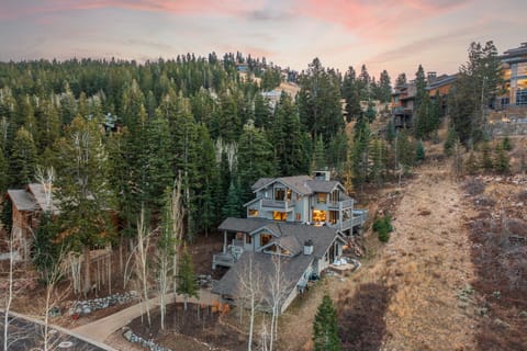 Silver Lake Slopeside (ski-in/ski-out) at Deer Valley