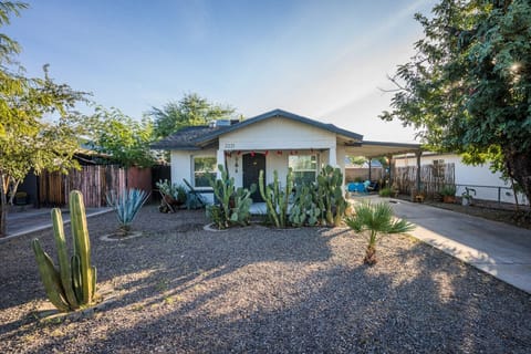 Desert Charm Exterior | Cactus Garden & Sunny Skies
