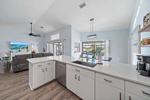 The open floor plan is perfect for everyone to stay connected during your time together!