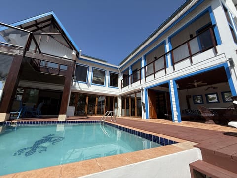 Casa Corazón - 6BR Beach Villa with Pool & Pier (5013)