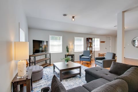 Pataskala Vacation Rental | 2BR | 1BA | 1,200 Sq Ft | Stairs Required