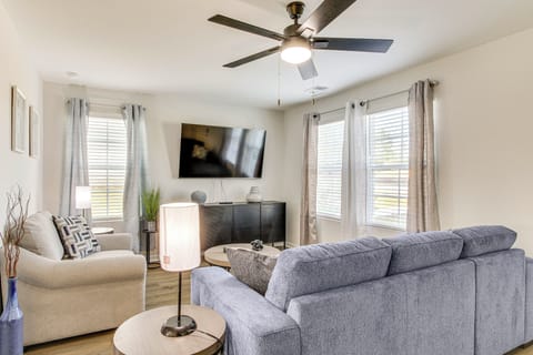 Columbia Vacation Rental | 3BR | 2.5BA | 1,250 Sq Ft | Stairs Required
