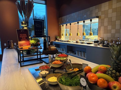Daily buffet breakfast for a fee