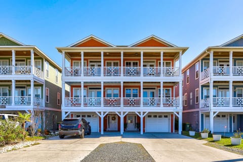 Stay Kureous-Front of Home