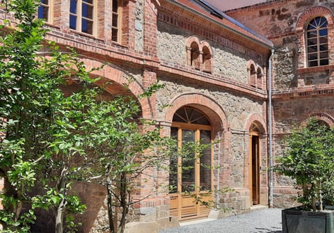 Comfort Apartment, Patio, Courtyard View | Courtyard view