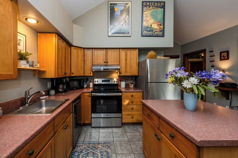 Fully Stocked Kitchen