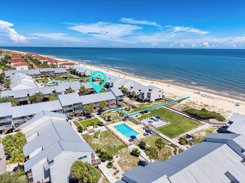 Gorgeous Gulf Views... 1~minute walk to paradise!
