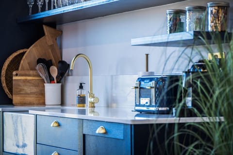 Microwave, oven, highchair