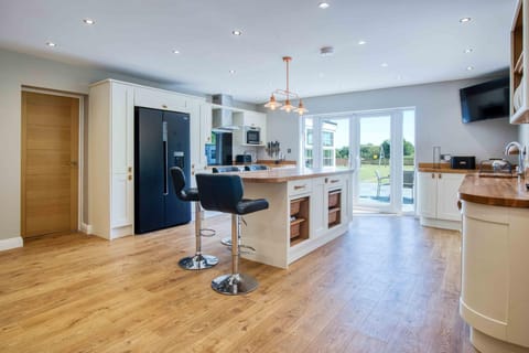 Microwave, oven, highchair, blender