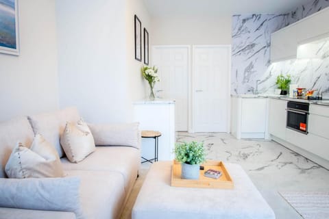 37-inch TV with digital channels