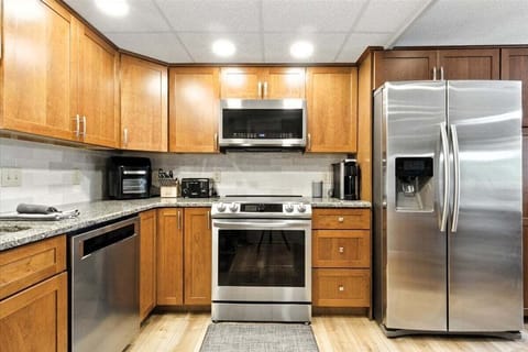 House, Multiple Beds, Patio (Barberton Bay Retreat) | Private kitchen