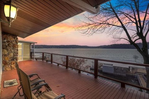 House, Multiple Beds, Hot Tub (Sunrise Retreat) | View from room