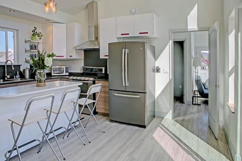 Shared fridge, microwave, toaster, coffee grinder