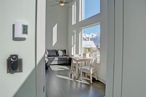 Suite, 2 Bedrooms, Bay View | Free WiFi