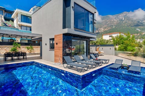 Pool and villa view perfect for holiday memories