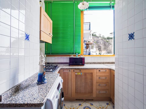 Classic Studio, Sea View | Private kitchen | Fridge, oven, stovetop, espresso maker