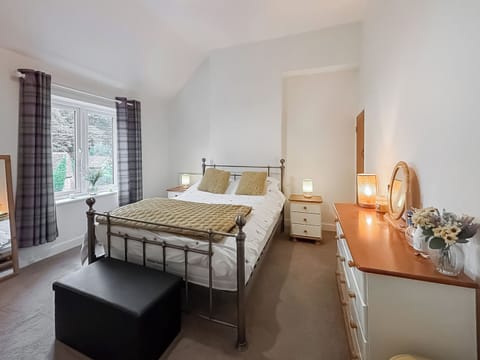 Double bedroom | School Cottage, Hinton, Market Drayton.
